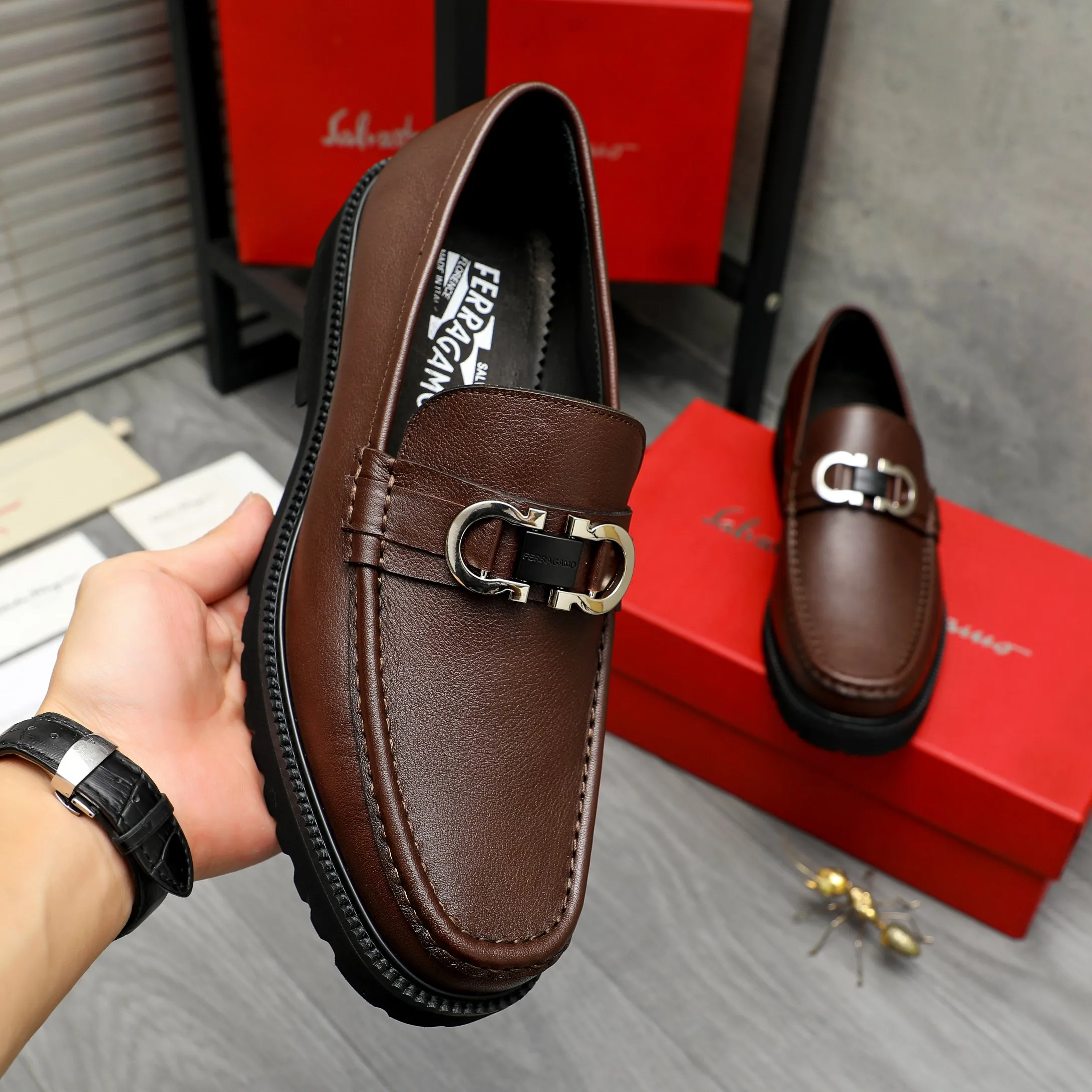 Men's shoes 💰540 Product trademark: Ferragamo "Ferragamo" business slip-on leather shoes Regular size: 38-44 (45.46 custom-made, non-refundable) Product materials: Selected high-quality cowhide upper, cowhide lining, original outsole